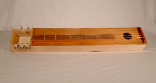 The Wind-Star showing the three playing and two drone strings